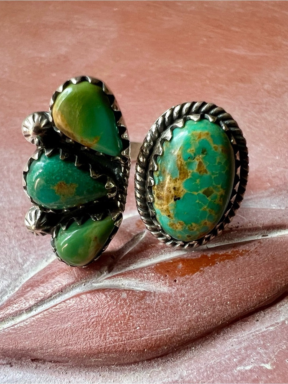 Sterling Silver Kingman Turquoise Floating Statement Ring – Size 8